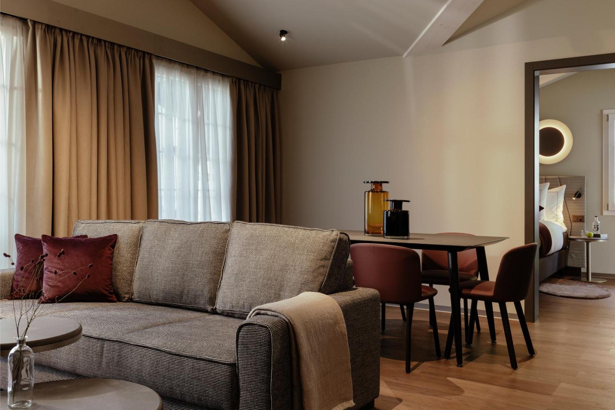 Schloss Zermatt - Cbd & Adaptogenic Spa And Sport Hotel ห้อง รูปภาพ