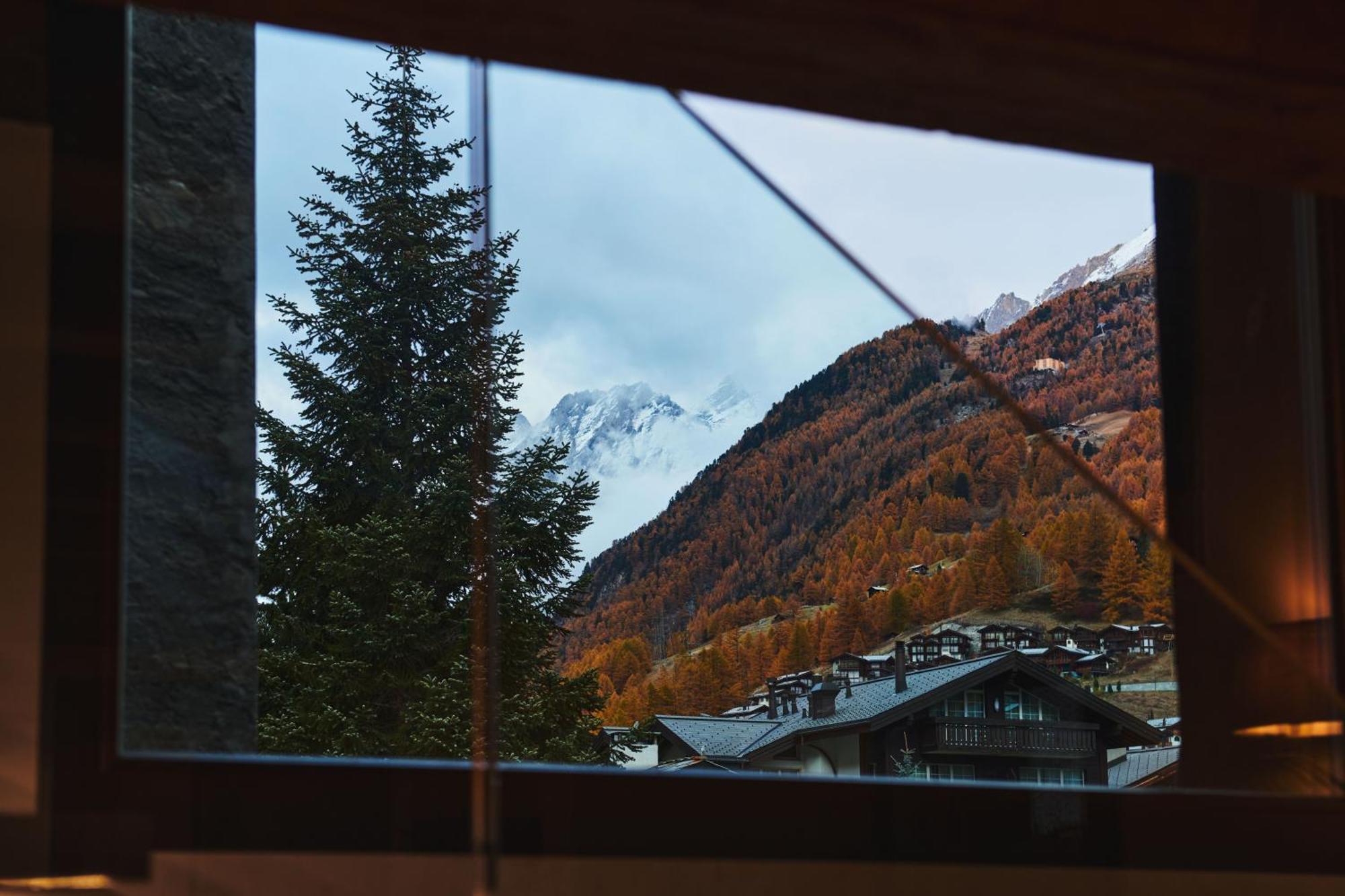 Schloss Zermatt - Cbd & Adaptogenic Spa And Sport Hotel ภายนอก รูปภาพ